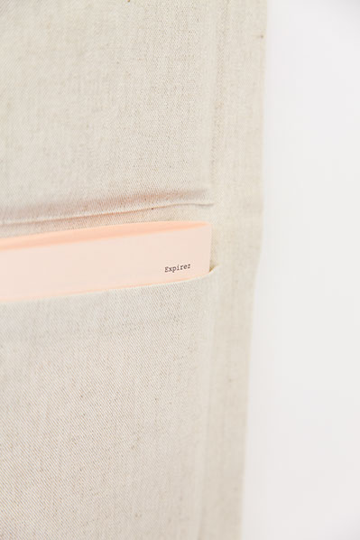 Camila Oliveira Fairclough, INSPIREZ EXPIRER, 2015, Independent publication, Édition limitée, 90 exemplaires, 14,4 x 20,4 cm, 100 pages